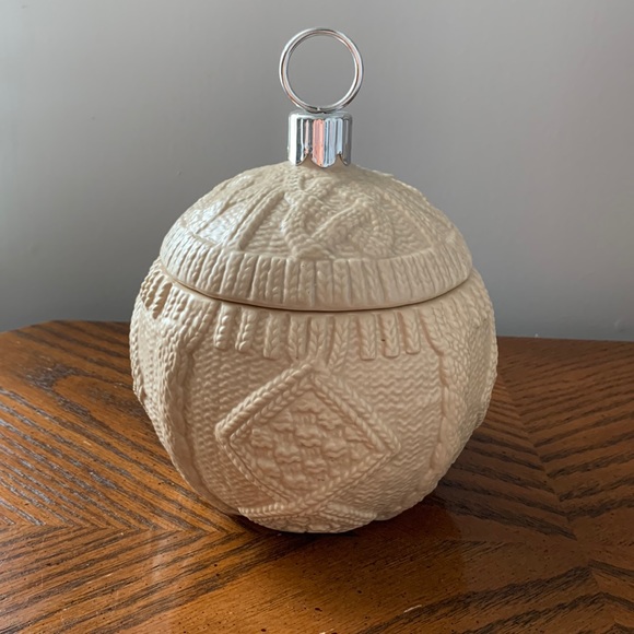 Other - Knitted Jar or Vase